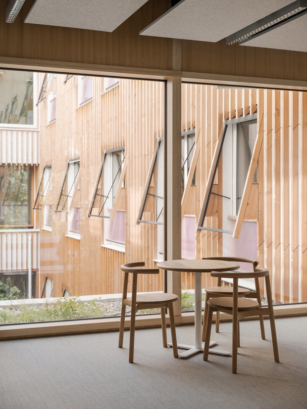 Projekt: Herzog & de Meuron, fot: Maris Mezulis, materiały prasowe Bolon