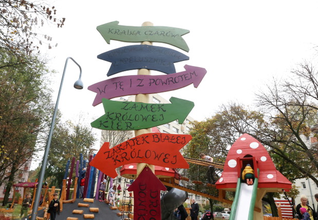 Plac zabaw jak z Alicji w Krainie Czarów Tima Burtona