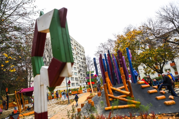 Plac zabaw jak z Alicji w Krainie Czarów Tima Burtona