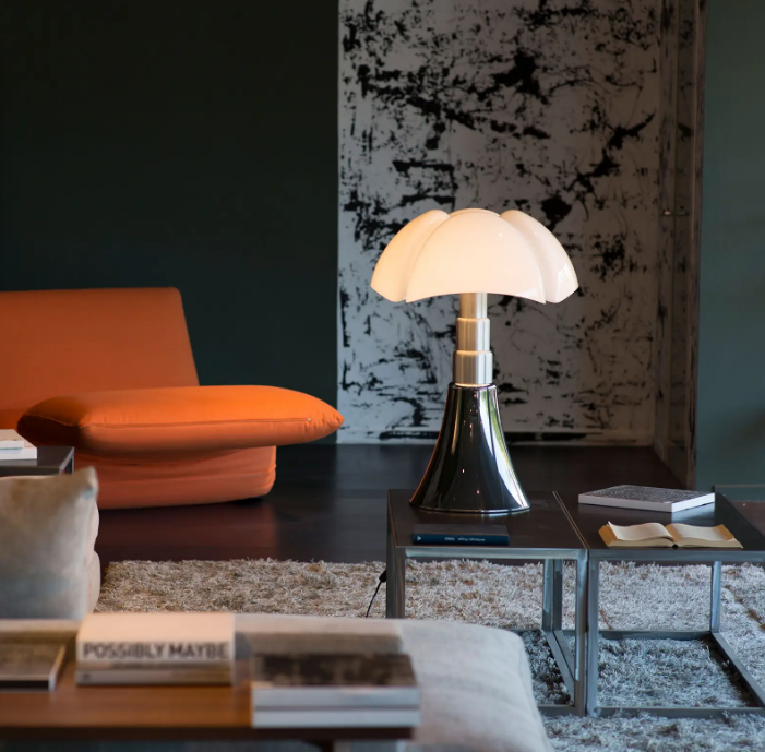 Lampy Grzybki, Gae Aulenti