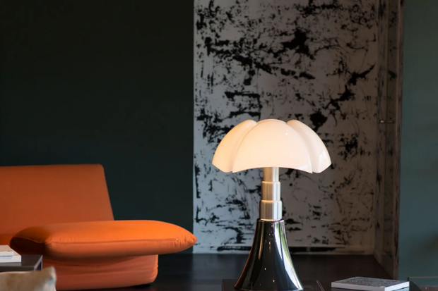 Lampy Grzybki, Gae Aulenti