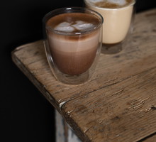 Pobudzająca Chili Choc Coffee czy Pumpkin Spice Latte na odczarowanie jesieni? Przepisy na zimowe kawy, które zawsze wychodzą tak, jak w ulubionej kawiarniELLLE
