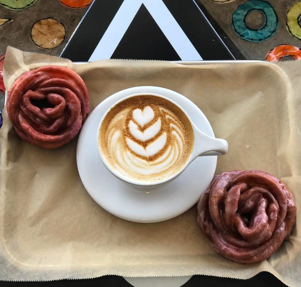 Pączki w kształcie róży - kulinarny hit Instagrama