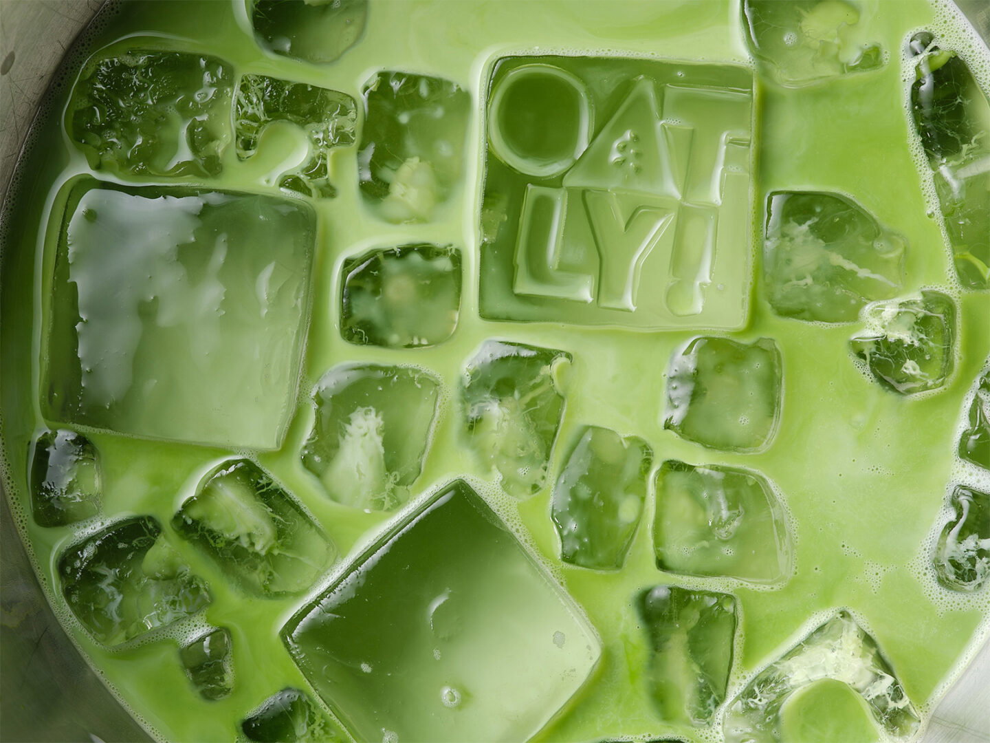 Oatly matcha