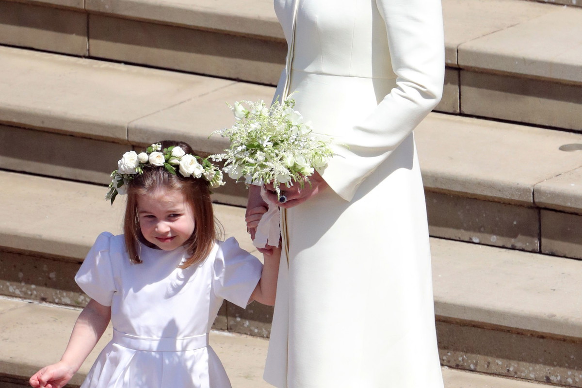 Księżna Kate w kreacji Alexander McQueen na ślubie Meghan Markle i księcia Harry'ego, 19