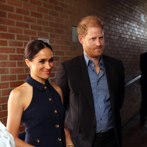 Dawno niewidziana Meghan Markle zachwyca u boku księcia Harry’ego w stylowym garniturze quiet luxury podczas podróży do Kolumbii