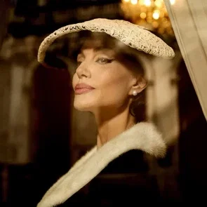 Angelina Jolie w filmie „Maria” (2023)
