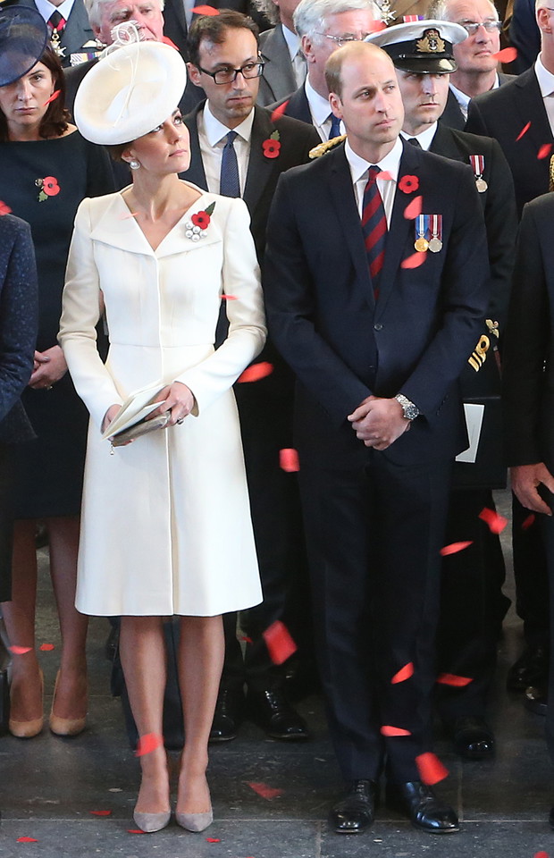 Księżna Kate w kreacji Alexander McQueen podczas wizyty w Belgii, 30