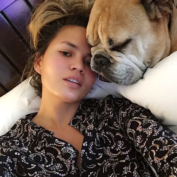 Gwiazdy bez makijażu na Instagramie, Chrissy Teigen
