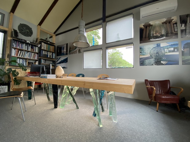 Szklany wystrój Pracowni ARCHIGLASS „Szopa Jazowa” we Wrocławiu, autorstwa ARCHIGLASS Tomasz Urbanowicz