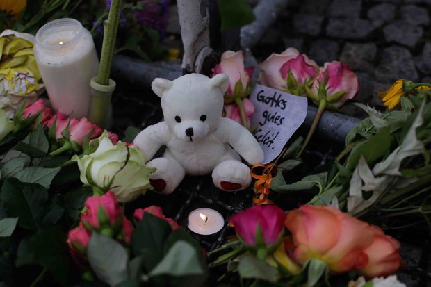 Zamach w Nicei: Świat solidaryzuje się z Francją