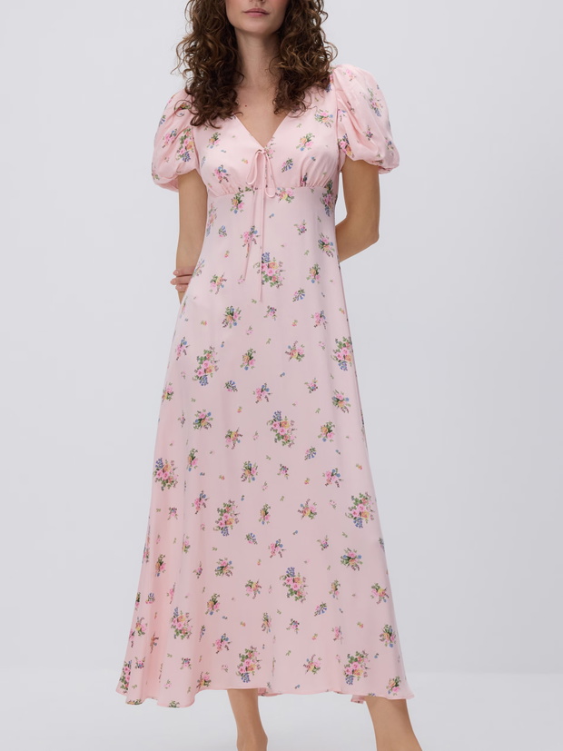 Floral print – modne sukienki w kwiaty na wiosnę 2026