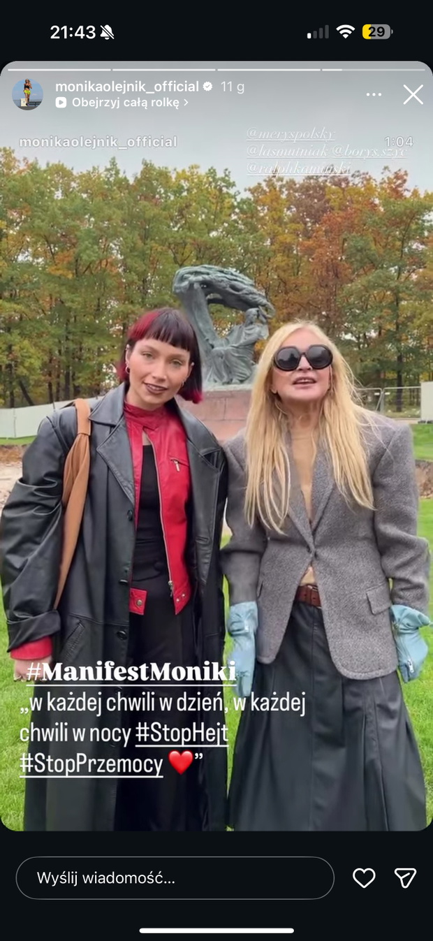 Oversized charcoal suit – modna marynarka wiosną 2026