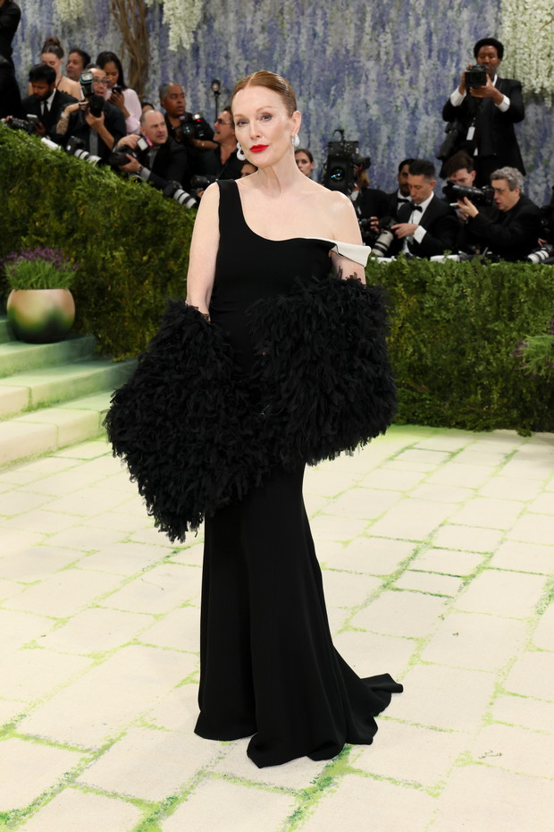 Julianne Moore nie była jedną gwiazdą tego wieczoru, która zainspirowała się obrazem "Madame X"