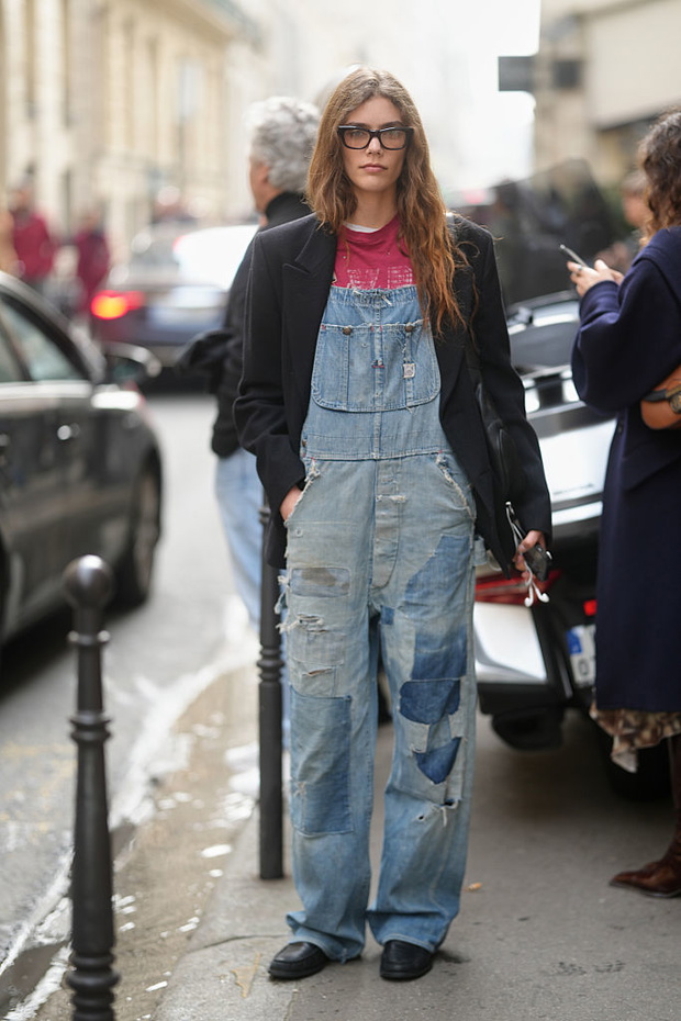 Street Style - Paris Fashion Week - Womenswear Fall/Winter 2026/2027 - Day 6