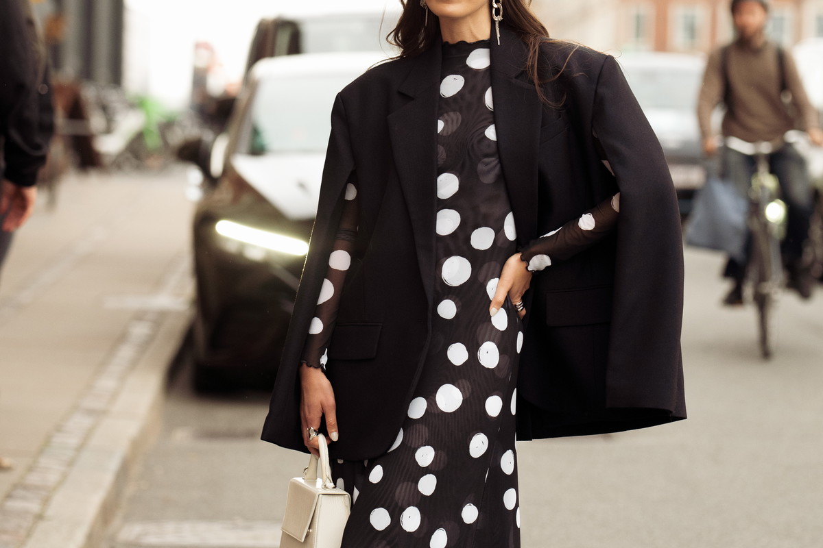 Polka dot dress z H&M Studio – modna sukienka na wiosnę 2026