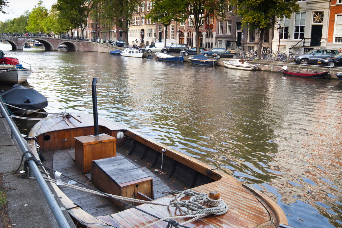 Amsterdam uwalnia...