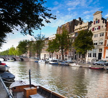 Amsterdam uwalnia...