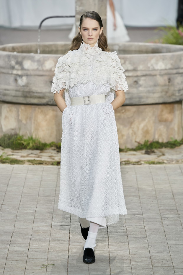 Suknie ślubne 2020: haute couture