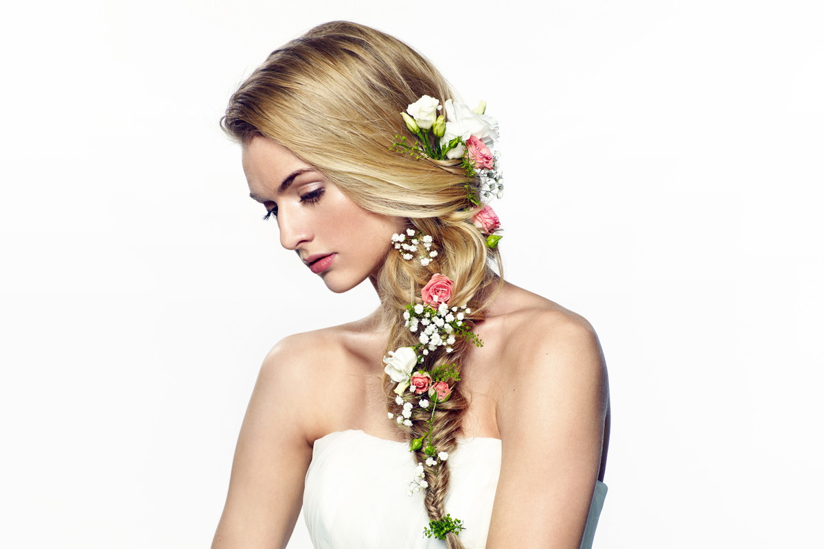 Fryzury ślubne, trendy L`Oréal Professionnel
Fryzjer: Fryzjer: Leszek Czajka, Ambasador L`Oréal Professionnel, Atelier Fryzjerskie Leszek Czajka,
fot. L`Oréal Professionnel