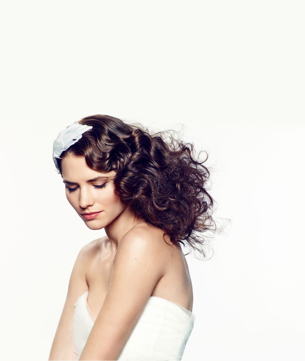 Fryzury ślubne, trendy L`Oréal Professionnel Fryzjer: Tomasz Migdal, fryzjer ekspert L`Oréal Professionnel, Migdal Salon, Gorzów Wielkopolski, fot. L`Oréal Professionnel
