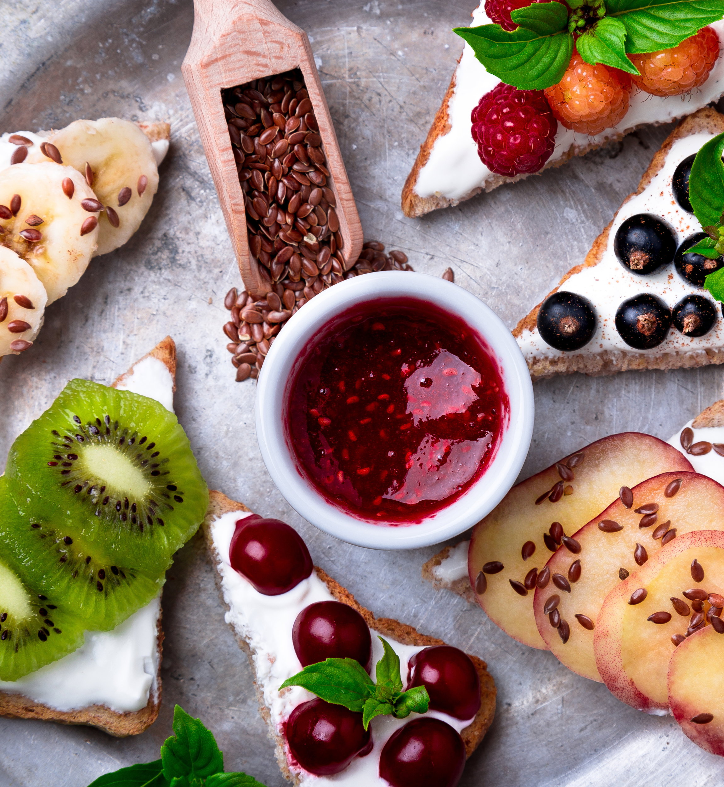 Ekspresowy dżem z siemienia lnianego i malin (bez cukru!), fot. Fotolia
