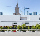 Budynek Muzeum Sztuki Nowoczesnej w Warszawie, widok od ulicy Marszałkowskiej. Fot. Marta Ejsmont