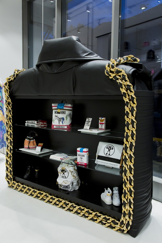 Nowy butik Moschino w Mediolanie