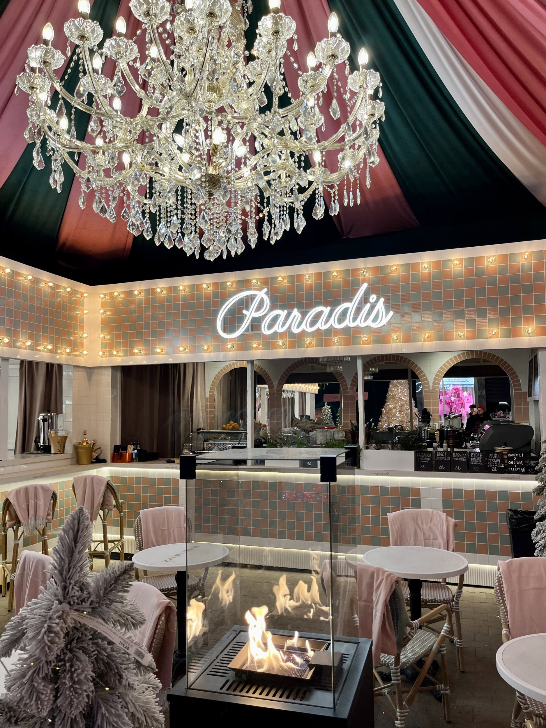 Bistro „Paradis”