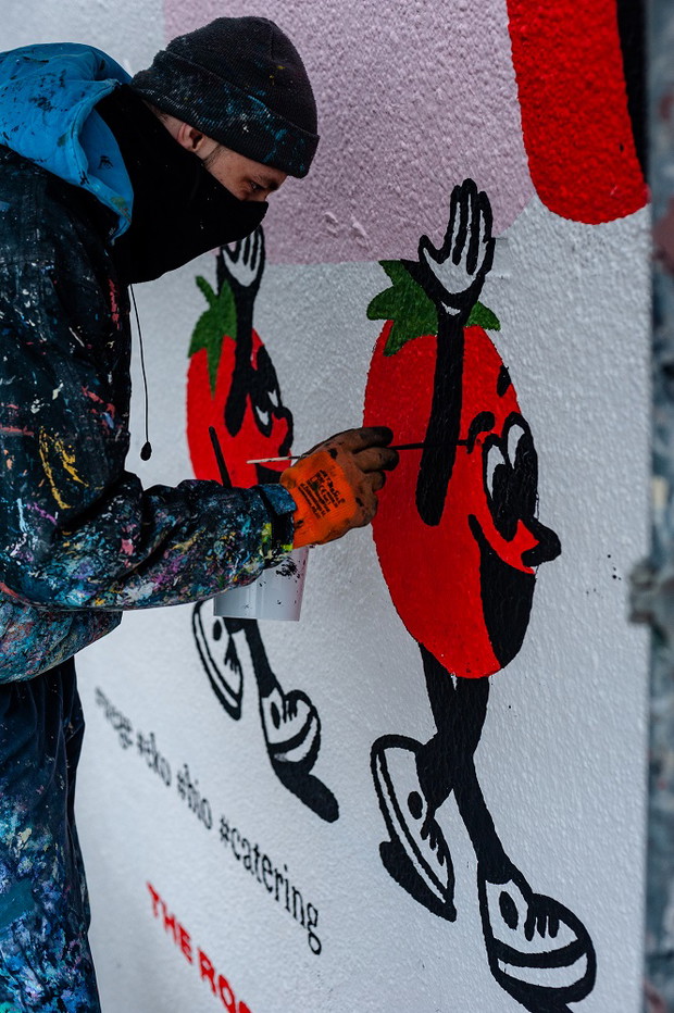 Warszawski mural wspiera branżę gastronomiczną w czasie pandemii
