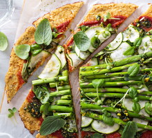 Wegańska pizza z kalafiora, fot. Fotolia