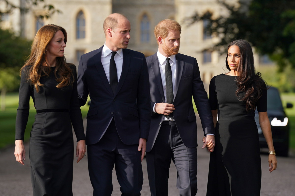 Książę Harry i Meghan Markle próbują nawiązać kontakt z Kate Middleton. “Mają wielką nadzieję na rozejm”