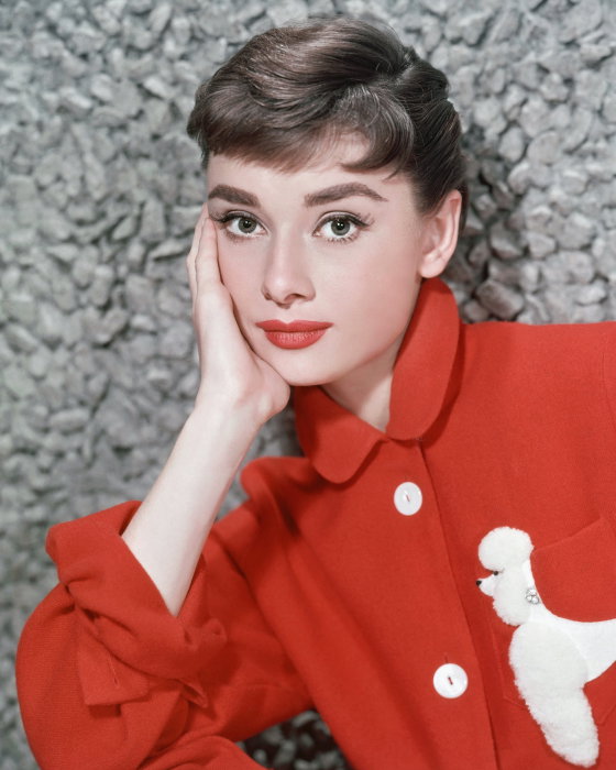 Jedyna wnuczka Audrey Hepburn też jest artystką, ale nie poszła w ślady słynnej babci. Jak dzisiaj wygląda i czym zajmuje się Emma Ferrer?