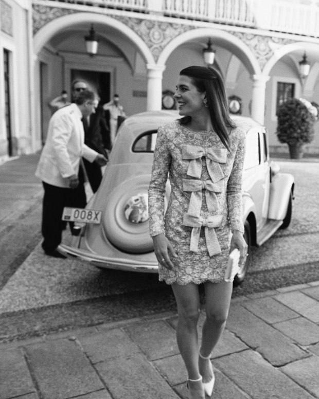 Charlotte Casiraghi w sukience Saint Laurent.