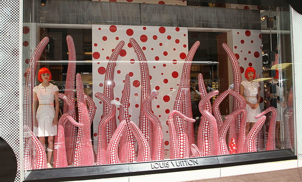 Louis Vuitton x Yayoi Kusama w 2012