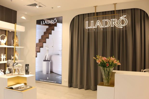 Salon flagowy Lladró Warszawa, materiały prasowe