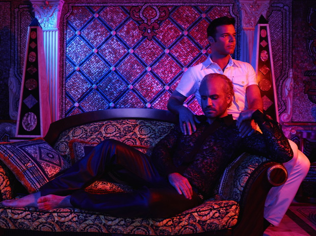 zabojstwo-versace-american-crime-story-oficjalna-sesja-promujaca-serial-na-zdjeciu-ricky-martin-i-edgar-ramirez-554871f