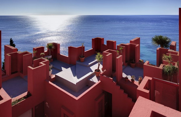 La Muralla Roja w Hiszpanii, proj. Ricardo Bofill