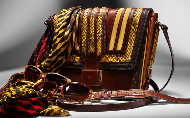 Kolekcja akcesoriów Burberry jesień-zima 2012/2013