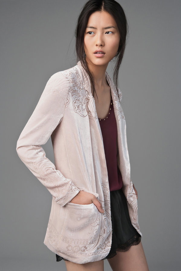 Nowa kolekcja Zara: sierpniowy lookbook