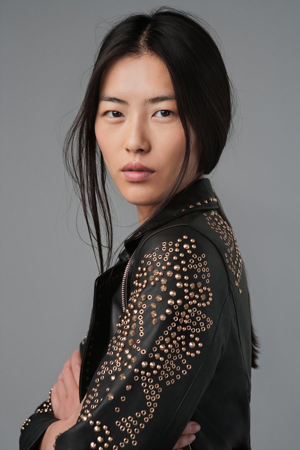 Nowa kolekcja Zara: sierpniowy lookbook