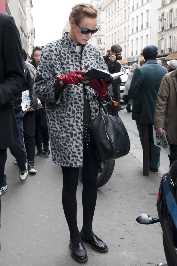 Street fashion z Paryża - goście Paris Fashion Week