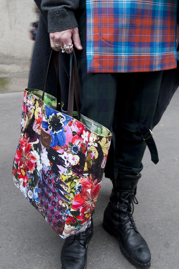 Street fashion z Paryża - goście Paris Fashion Week