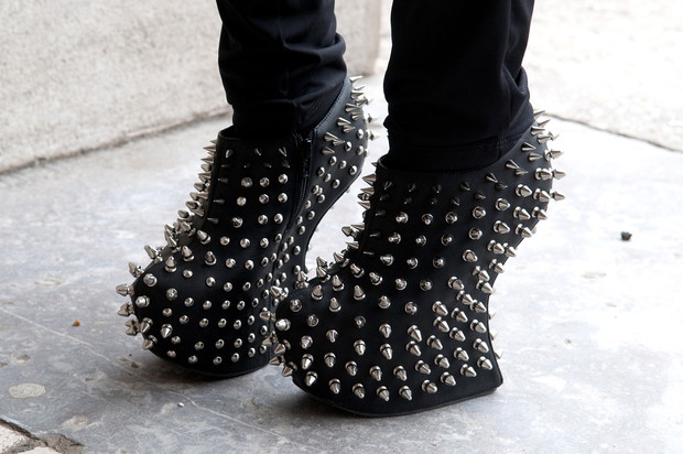 Street fashion z Paryża - goście Paris Fashion Week