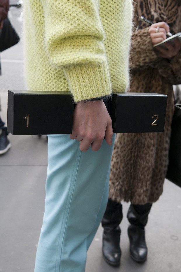 Street fashion z Paryża - goście Paris Fashion Week