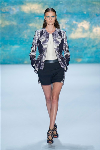 Monique Lhuillier wiosna-lato 2013