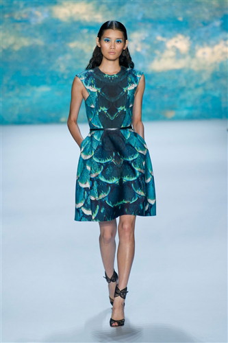 Monique Lhuillier wiosna-lato 2013