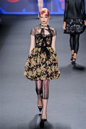 Anna Sui wiosna-lato 2013