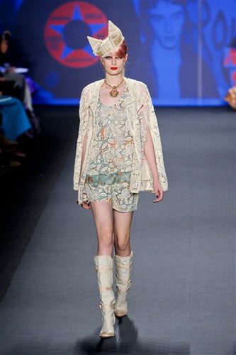 Anna Sui wiosna-lato 2013