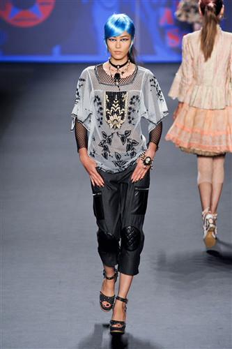Anna Sui wiosna-lato 2013